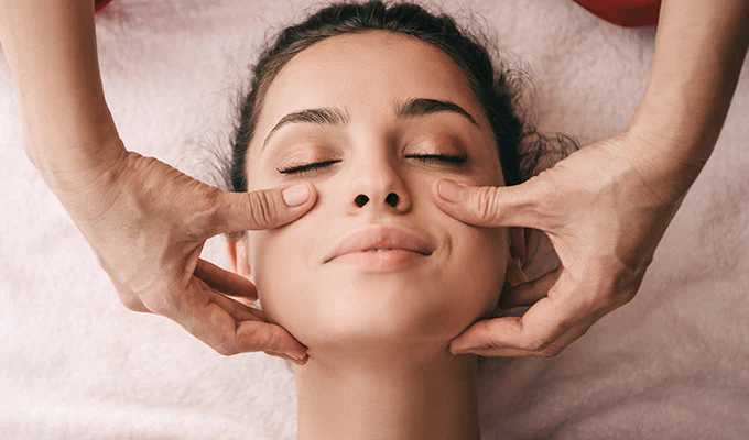 Glamour Threading Salon: Anti Age Facial